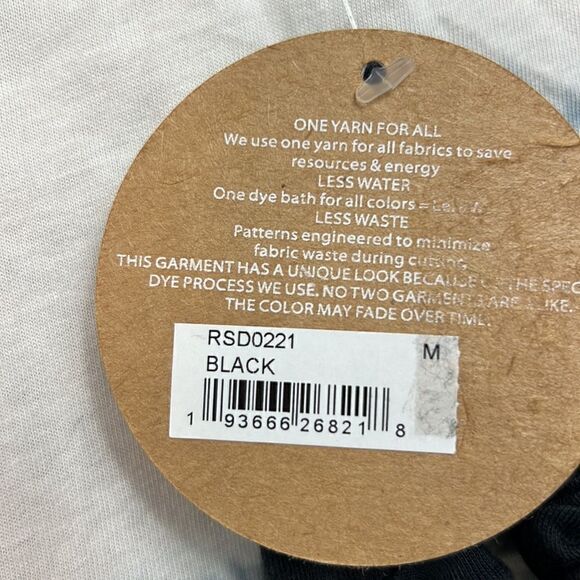 Splendid Tie dye black and white cropped t shirt with scrunchie NWT size medium - Picture 10 of 14